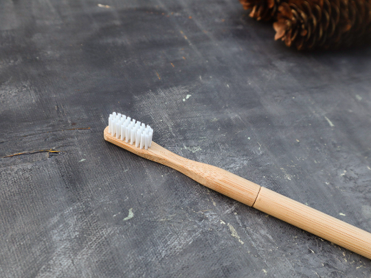 Bamboo Toothbrush Travel Case – Refillable & Eco-Friendly-4